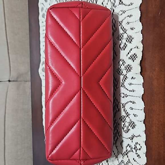 BADGLEY MISCHKA, Red vegan leather,guc - Picture 5 of 7